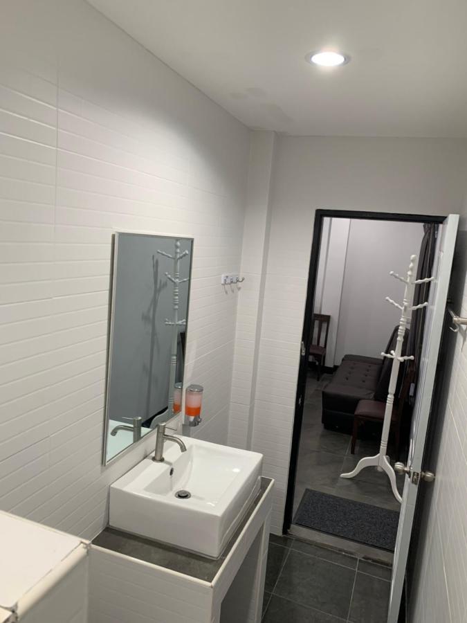 Youniverse Homestay Chiang Mai Ngoại thất bức ảnh