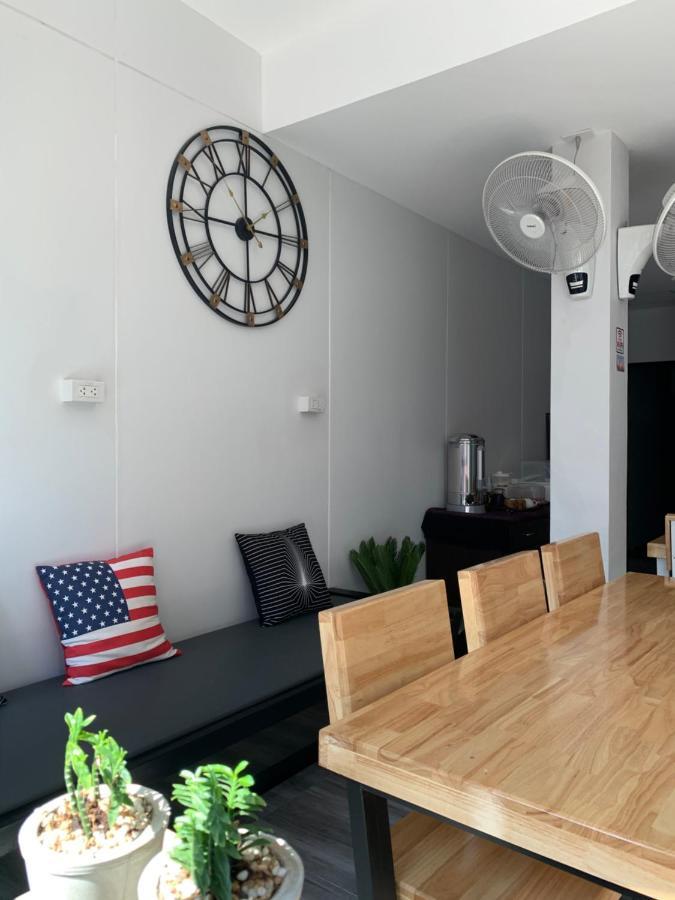 Youniverse Homestay Chiang Mai Ngoại thất bức ảnh